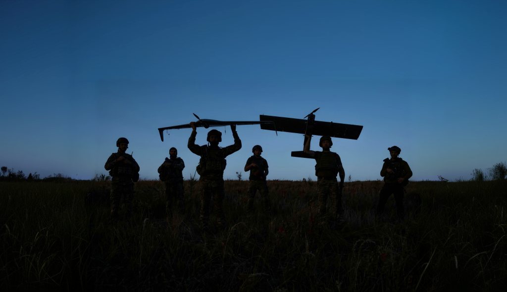 Військові 427-ї бригади «Рарог» із безпілотником